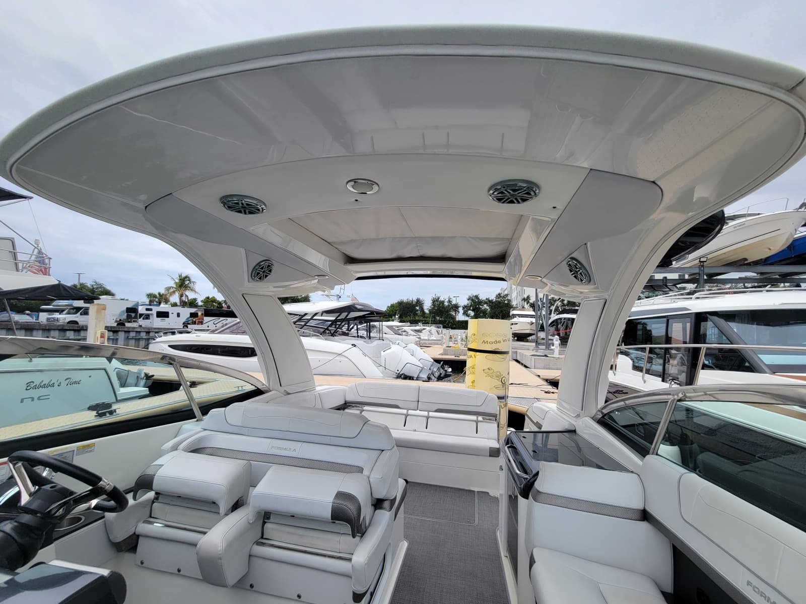 2019 Formula 350 Crossover Bowrider - Photo 15