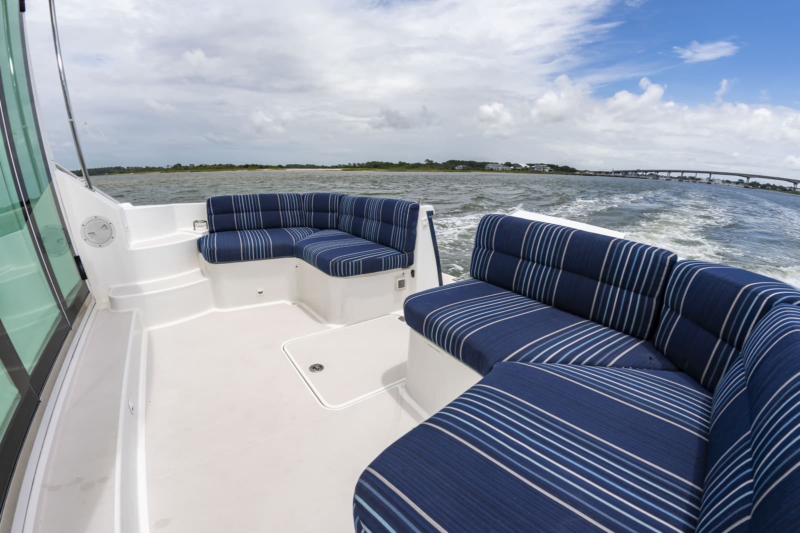 2009 Back Cove 37 - Photo 12