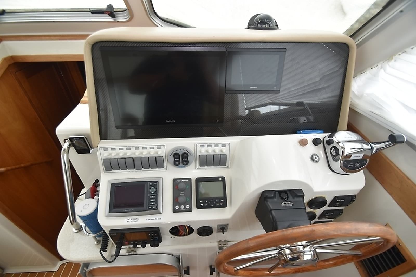 2009 Back Cove 37 - Photo 16