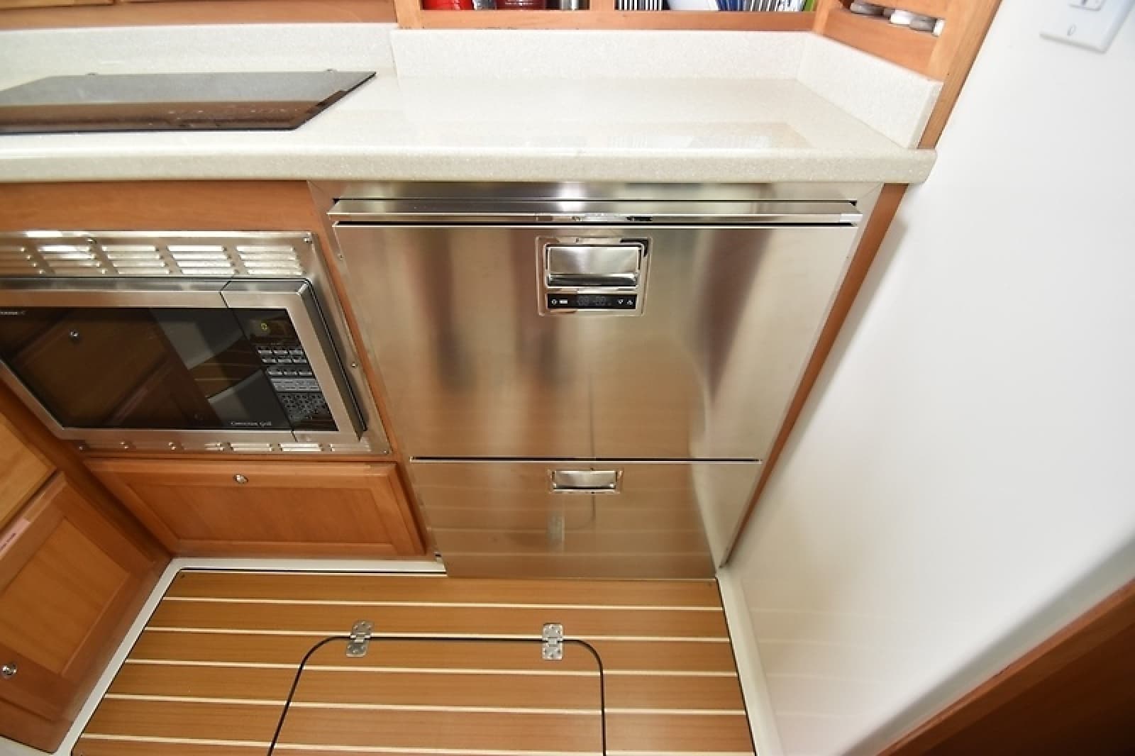 2009 Back Cove 37 - Photo 22