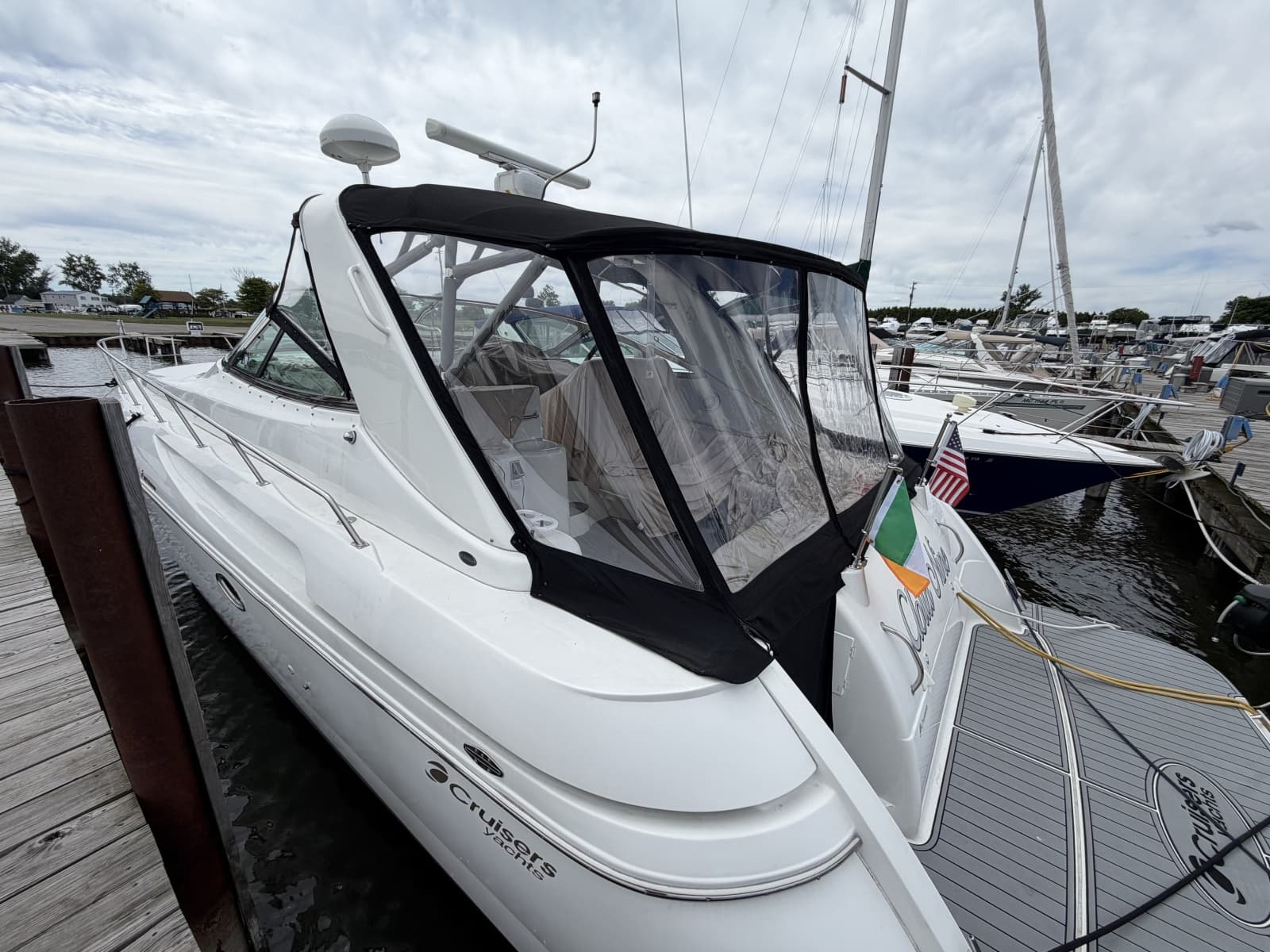 2001 Cruisers Yachts 3780 Express - Photo 5