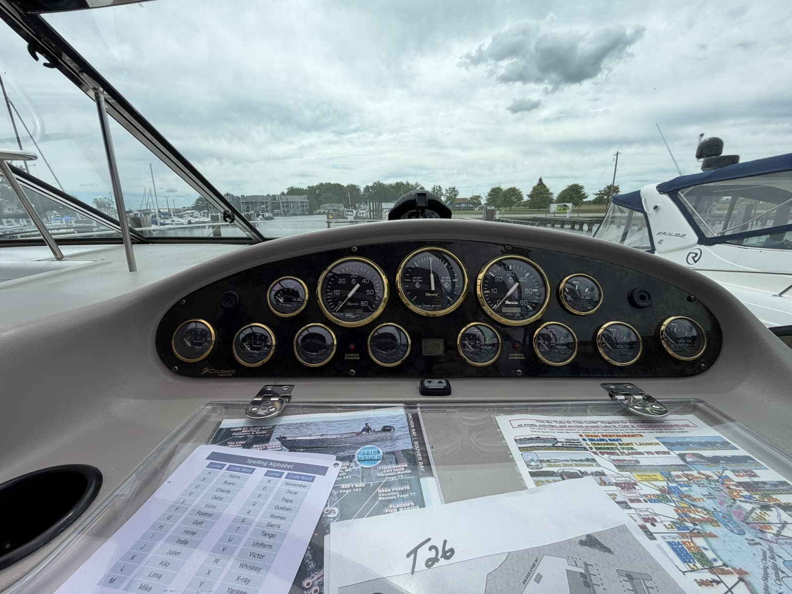 2001 Cruisers Yachts 3780 Express - Photo 23