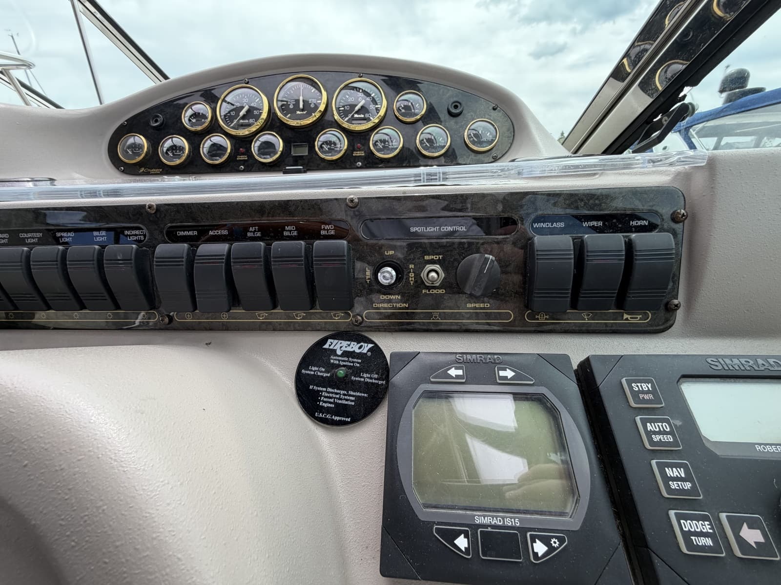 2001 Cruisers Yachts 3780 Express - Photo 22