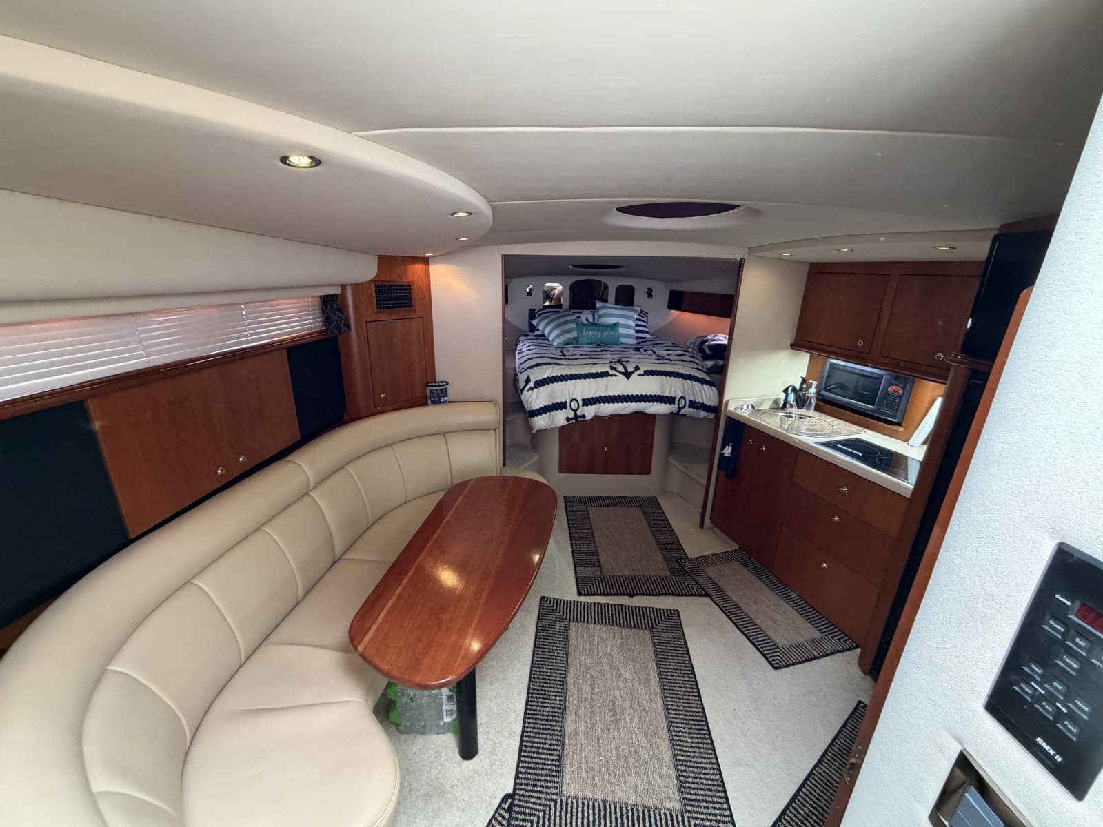 2001 Cruisers Yachts 3780 Express - Photo 27