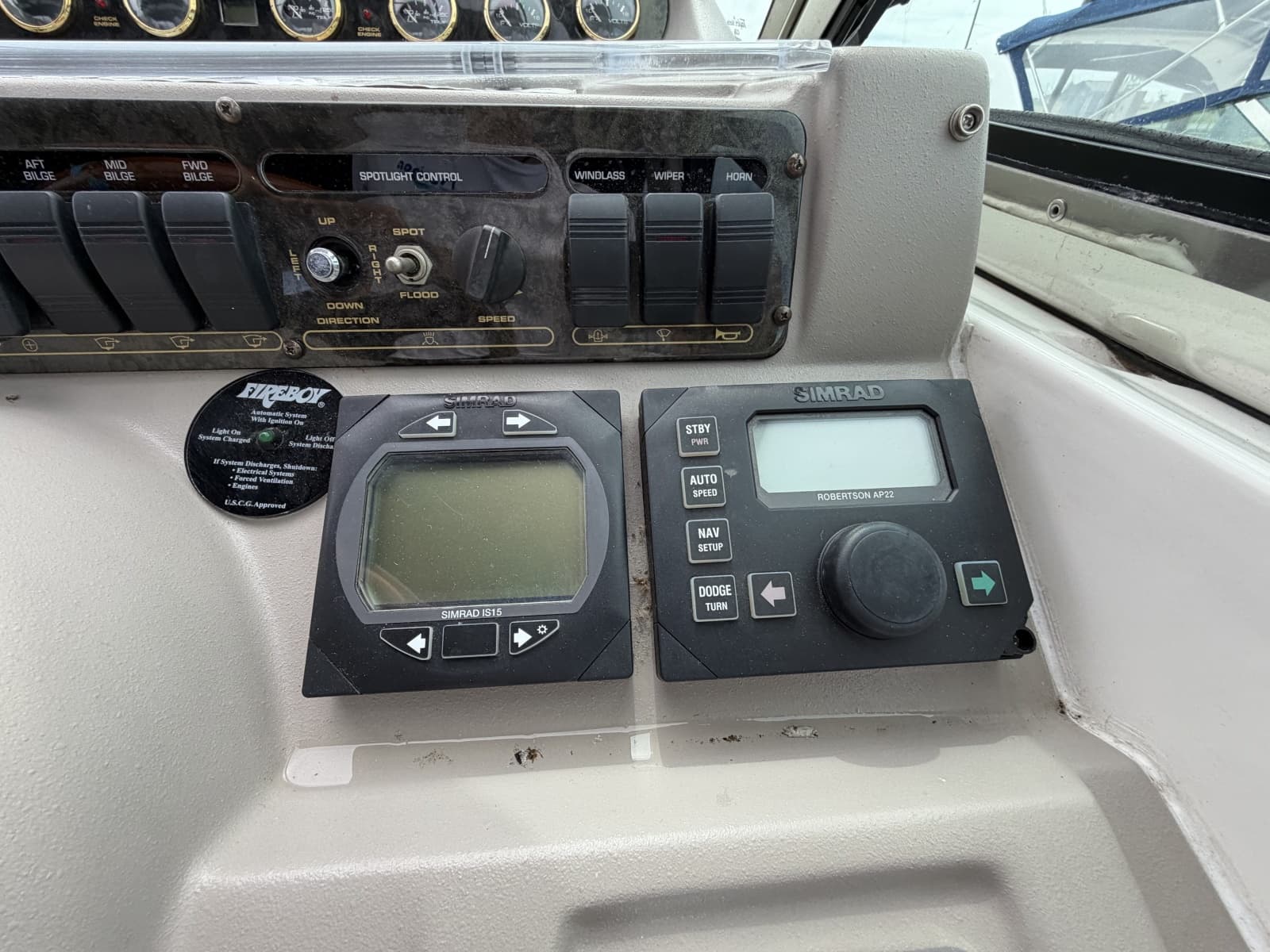 2001 Cruisers Yachts 3780 Express - Photo 21