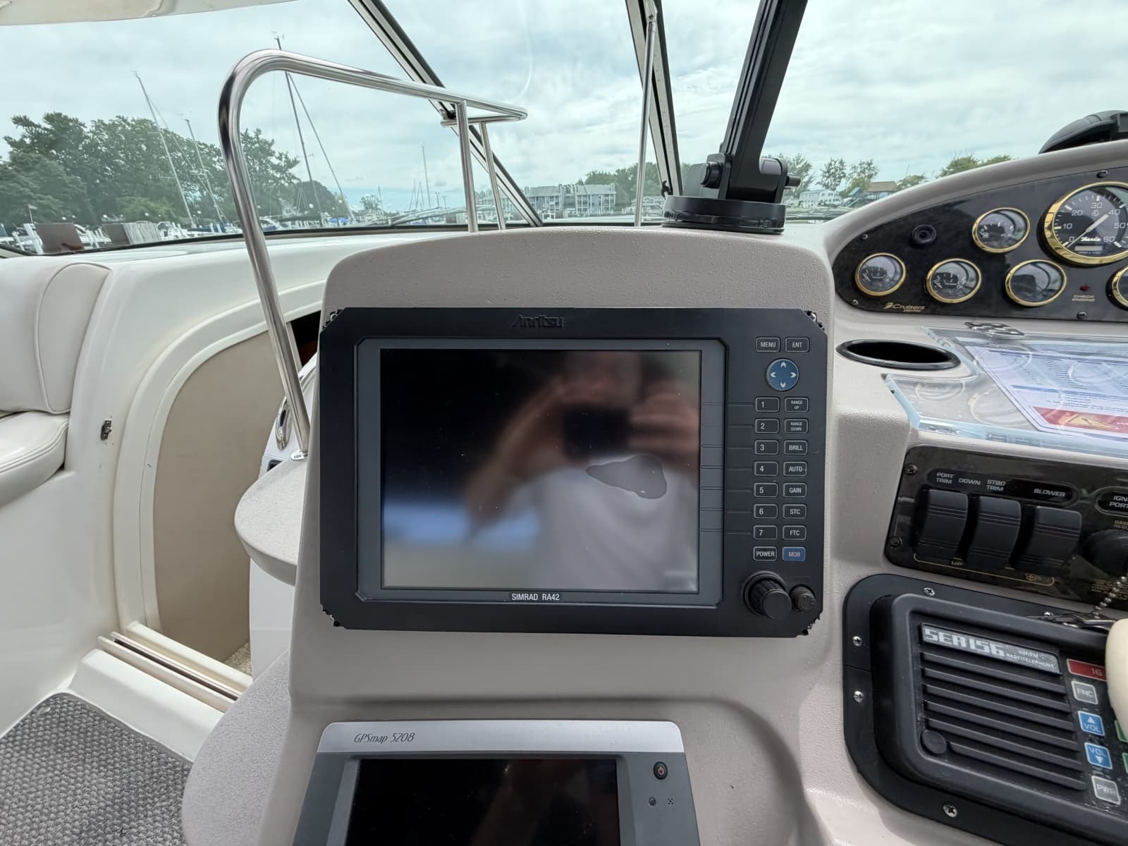 2001 Cruisers Yachts 3780 Express - Photo 18