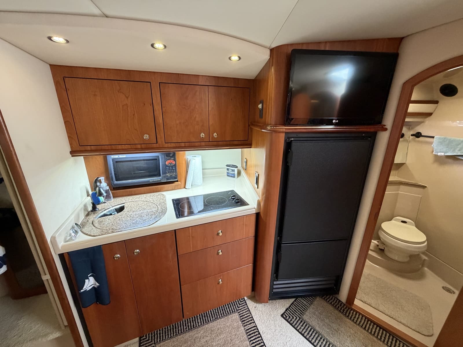 2001 Cruisers Yachts 3780 Express - Photo 33