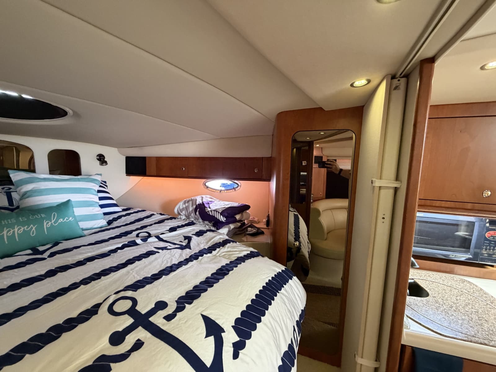 2001 Cruisers Yachts 3780 Express - Photo 35