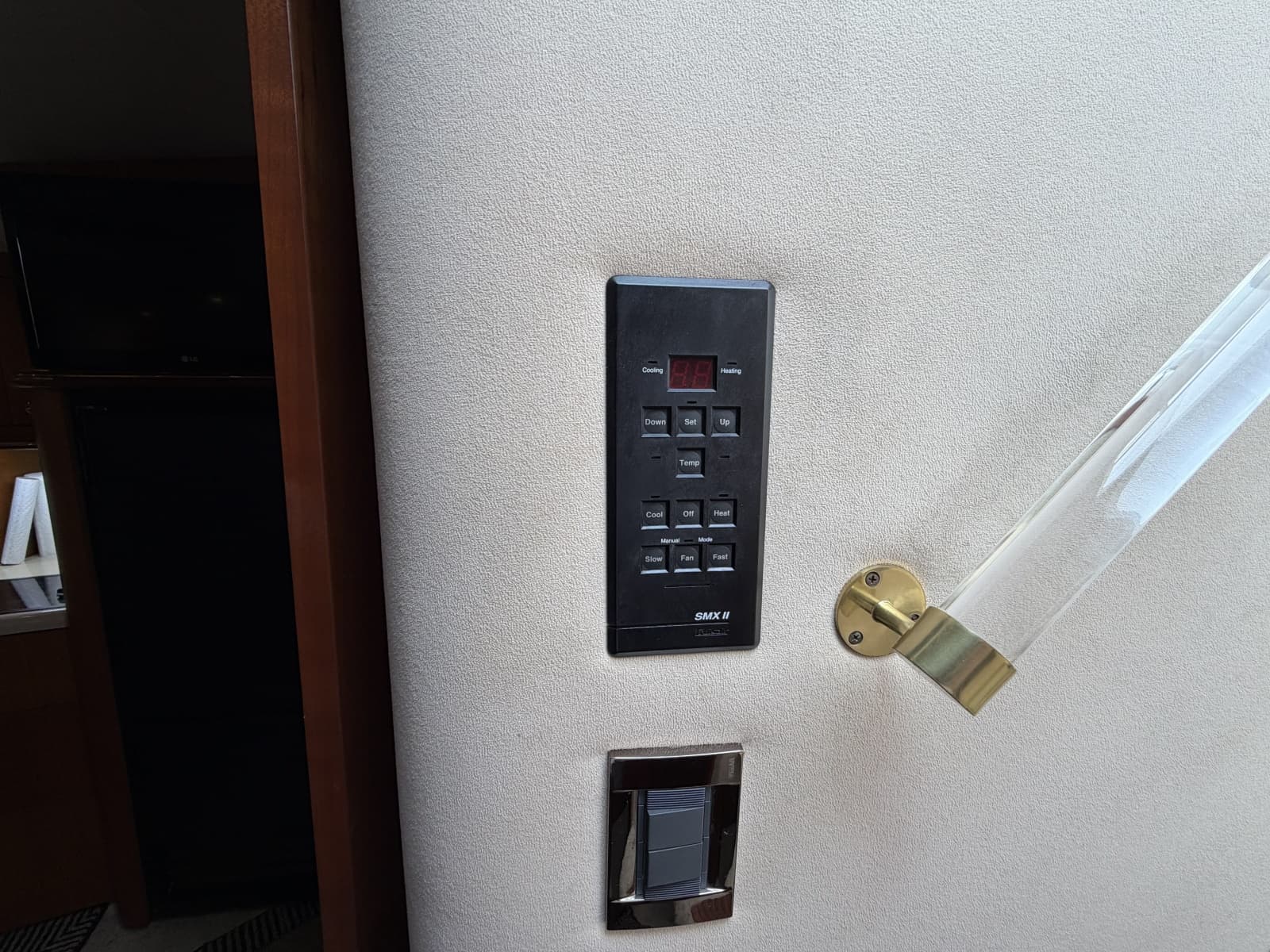 2001 Cruisers Yachts 3780 Express - Photo 28