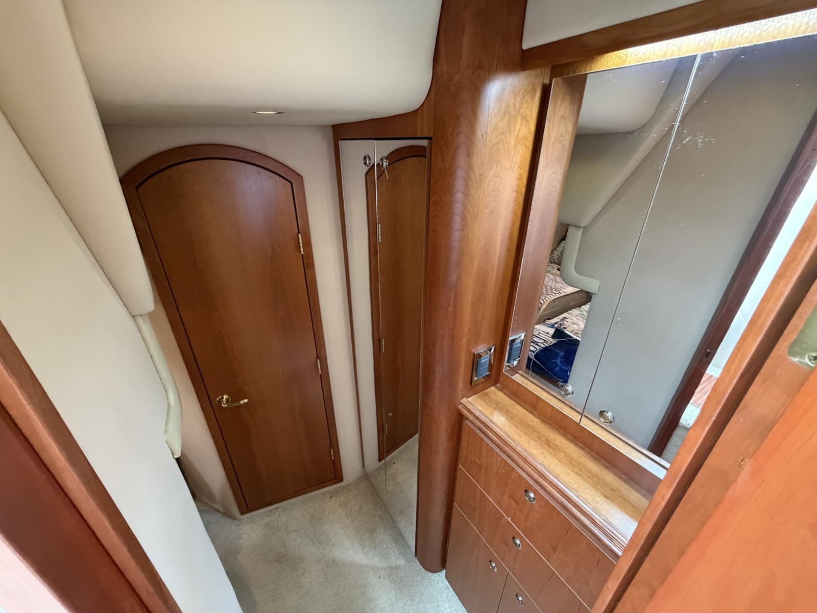 2001 Cruisers Yachts 3780 Express - Photo 40