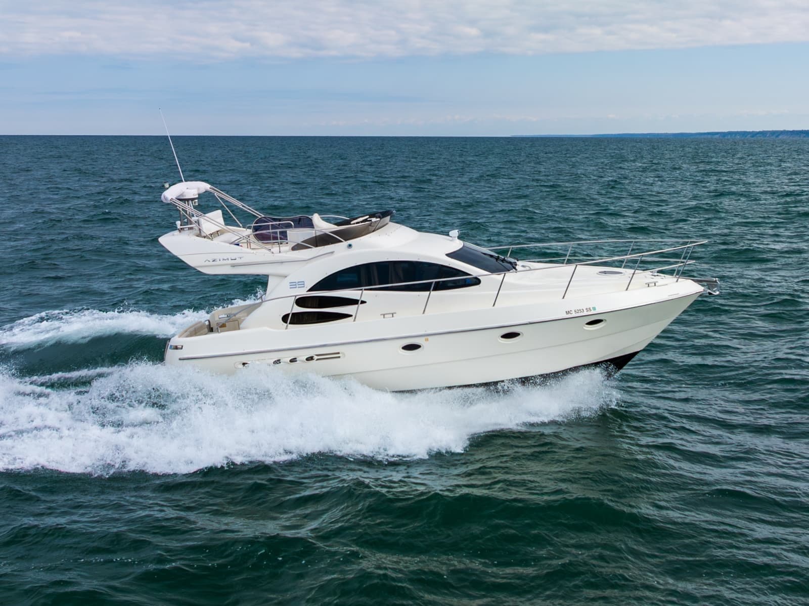 2004 Azimut 39 Flybridge - Photo 9