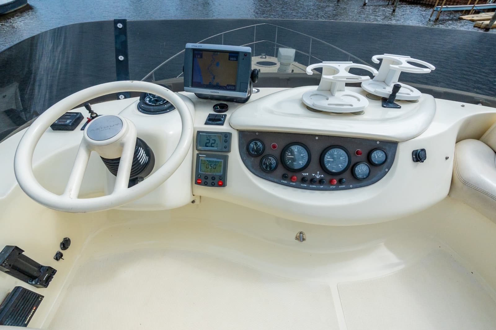 2004 Azimut 39 Flybridge - Photo 30