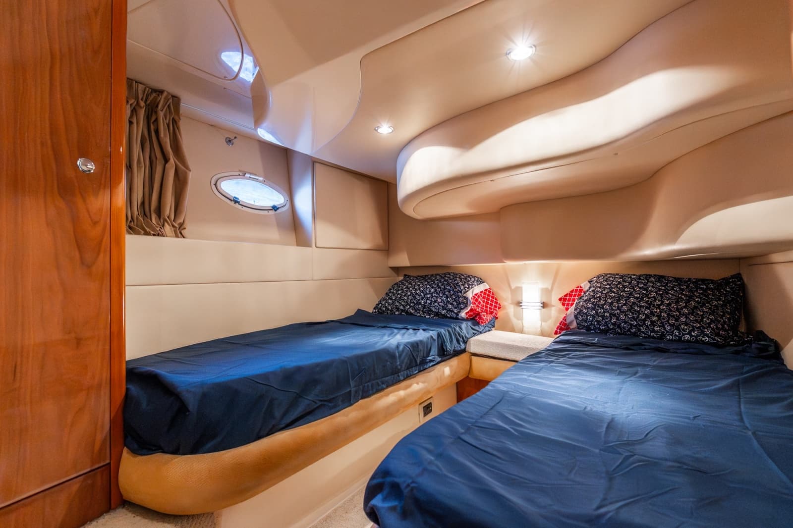 2004 Azimut 39 Flybridge - Photo 24
