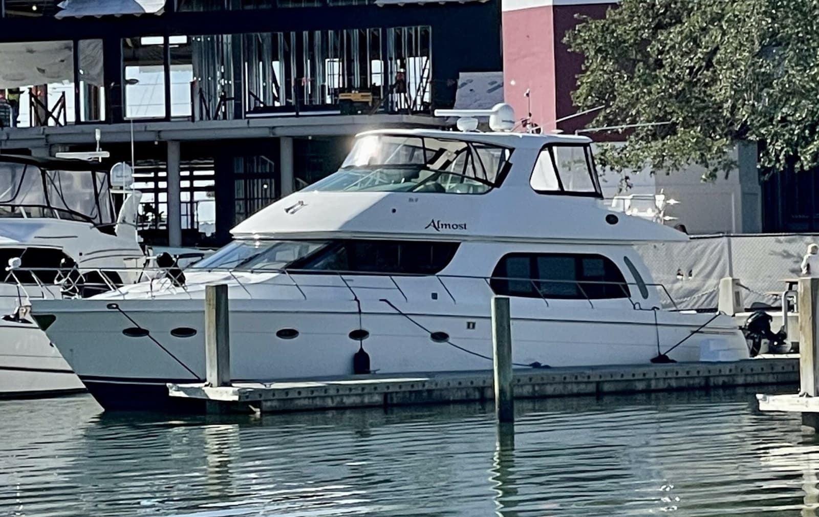 2006 Carver Voyager - Photo 3