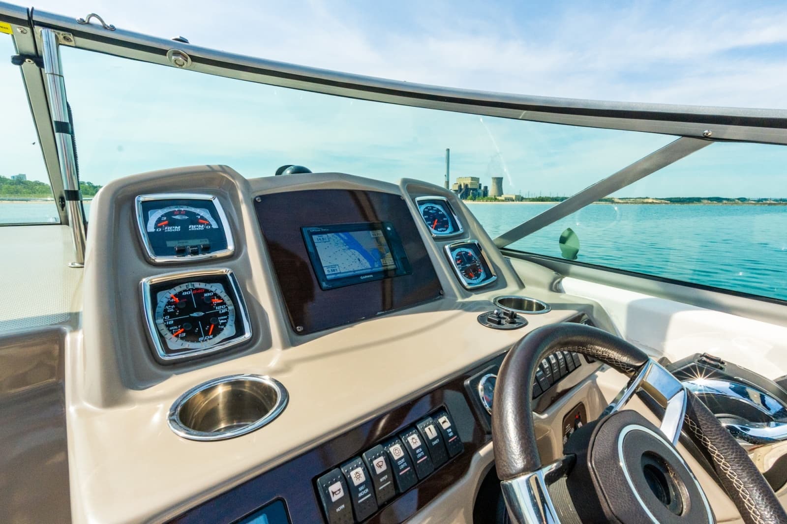 2016 Chaparral 290 Signature - Photo 21