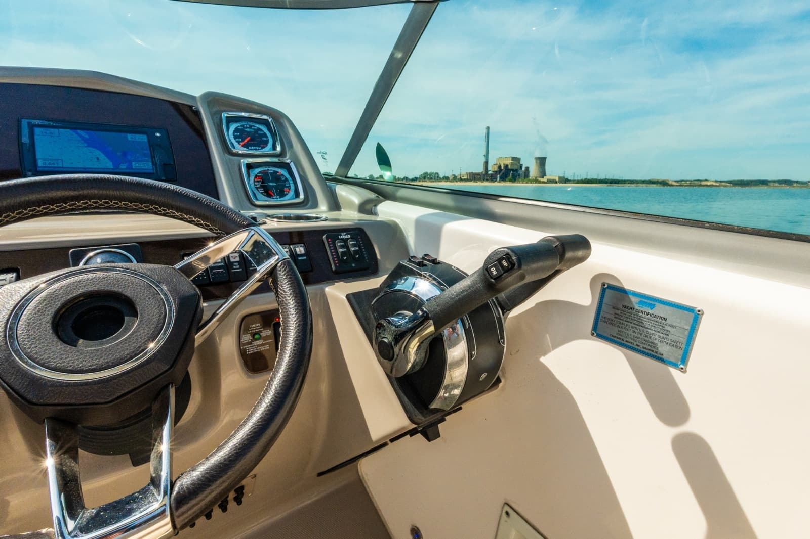 2016 Chaparral 290 Signature - Photo 20
