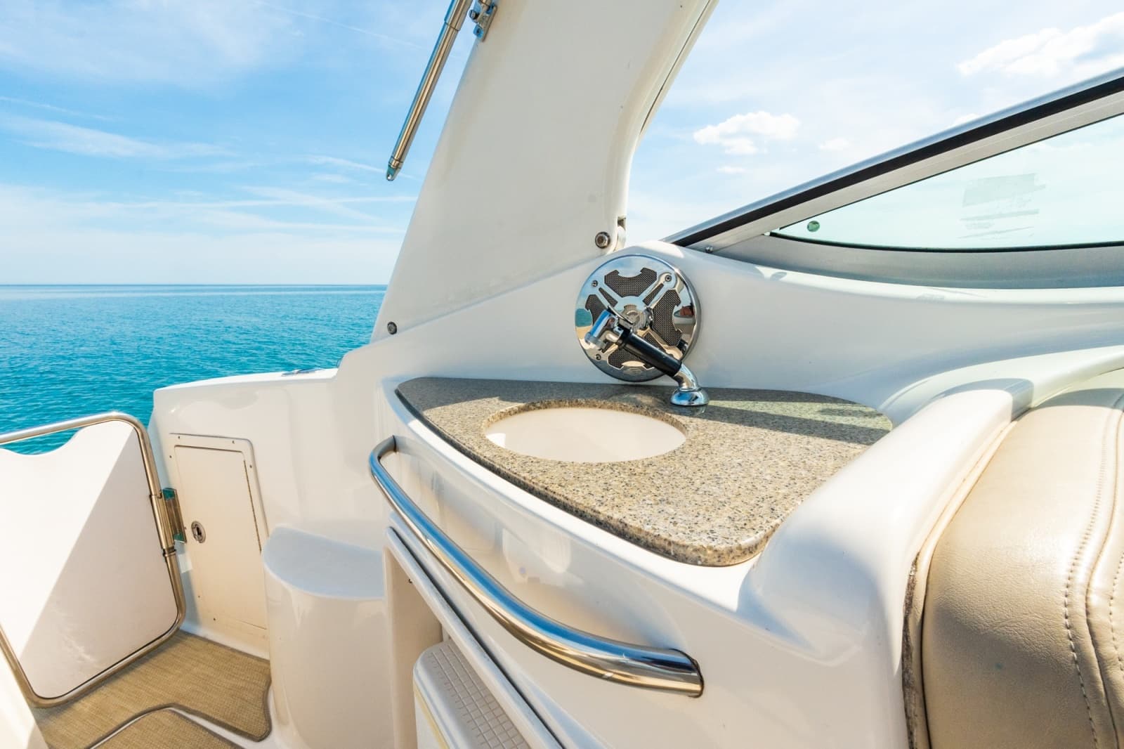 2016 Chaparral 290 Signature - Photo 29