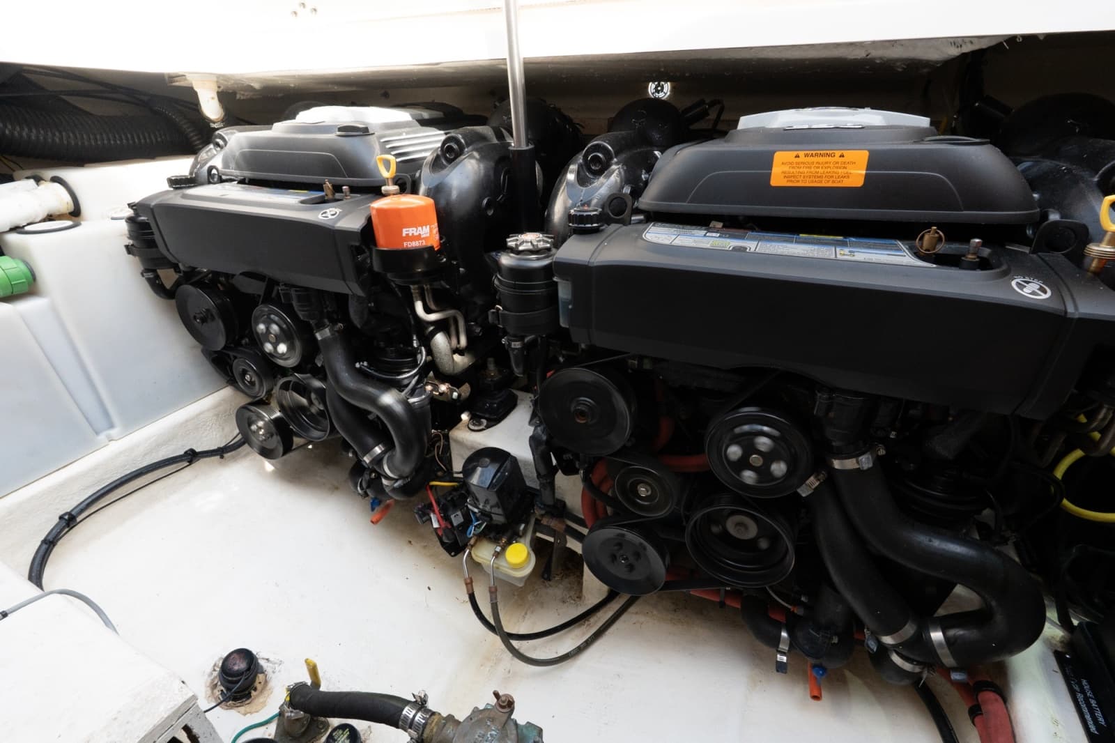2016 Chaparral 290 Signature - Photo 46
