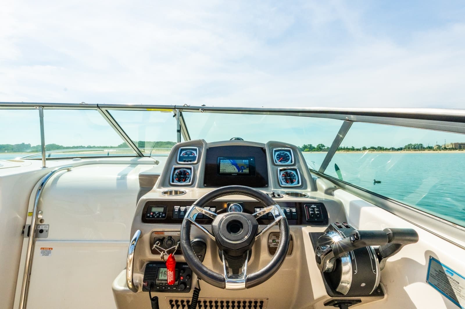 2016 Chaparral 290 Signature - Photo 19