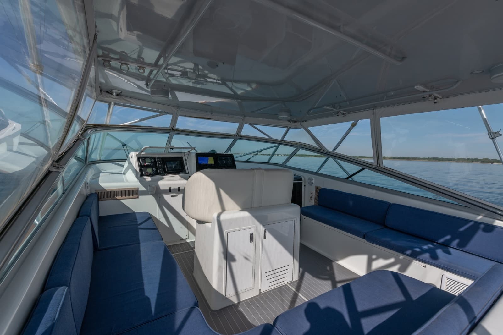 1997 Viking 43' Viking Open - Photo 26