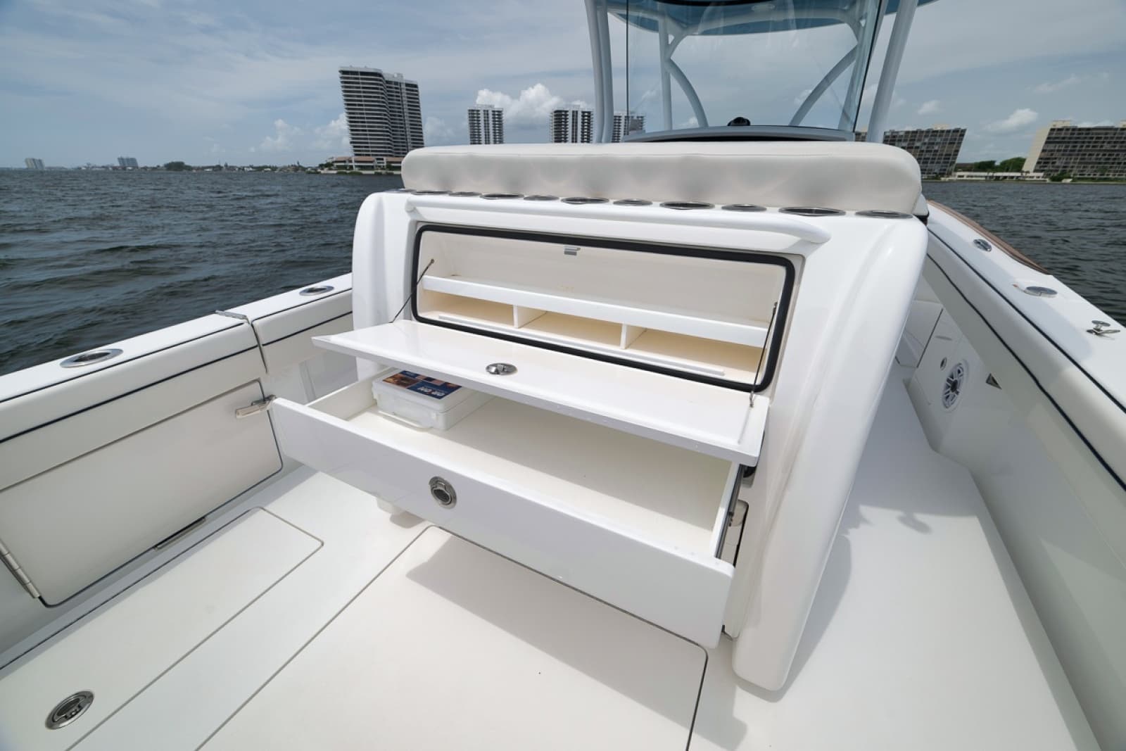 2023 Valhalla Boatworks V-33 - Photo 44