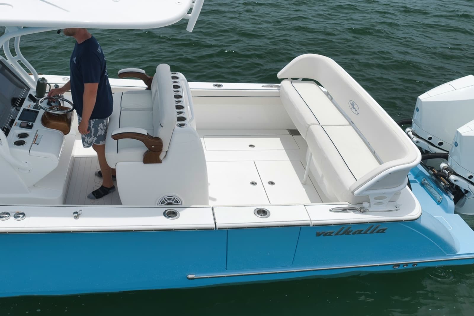 2023 Valhalla Boatworks V-33 - Photo 8