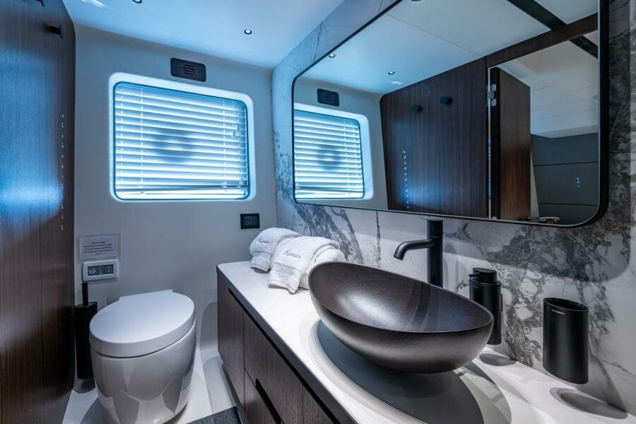 2023 Astondoa AS5 - Photo 35