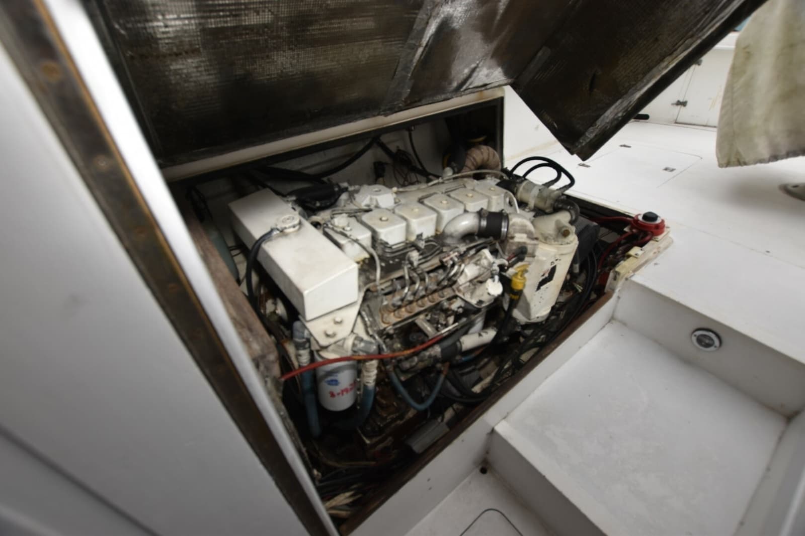 1981 Blackfin 32 Sportfisherman - Photo 10