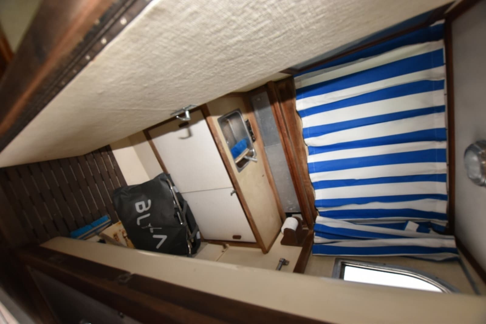 1981 Blackfin 32 Sportfisherman - Photo 8
