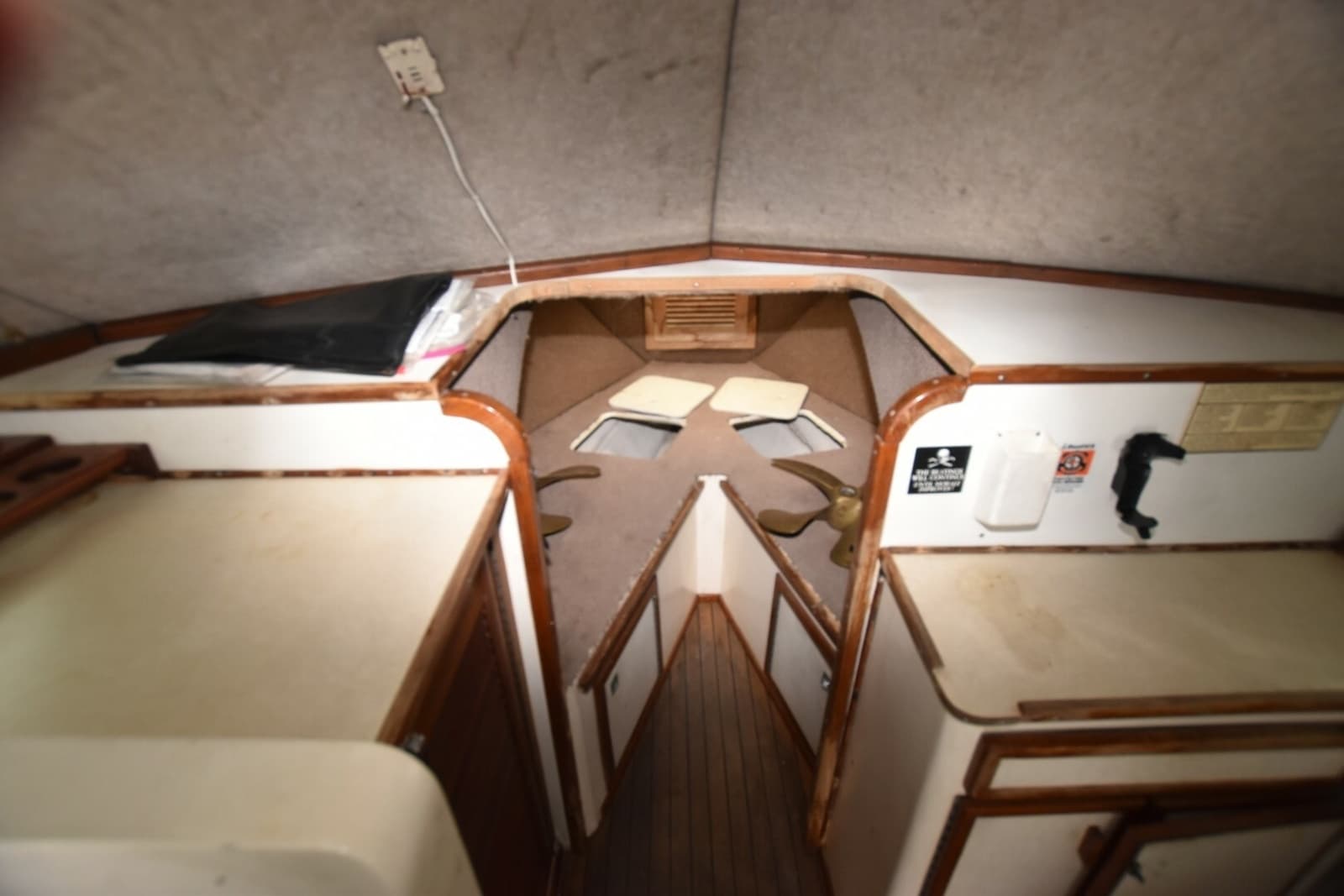 1981 Blackfin 32 Sportfisherman - Photo 5