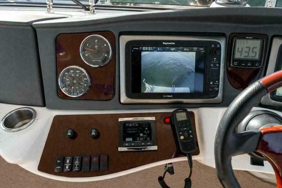 2014 Meridian 441 Sedan - Photo 33