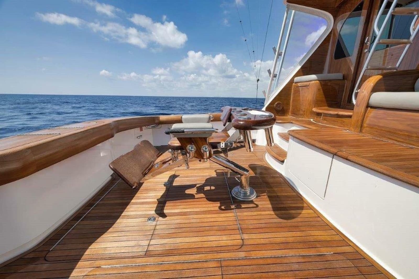 2011 Viking 70 Convertible - Photo 48
