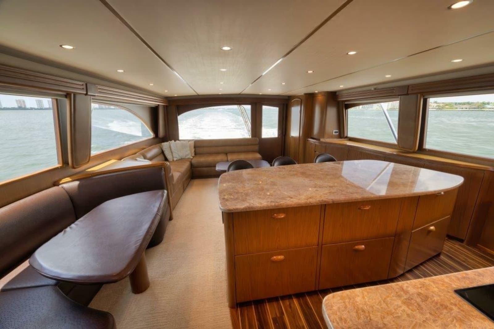 2011 Viking 70 Convertible - Photo 10