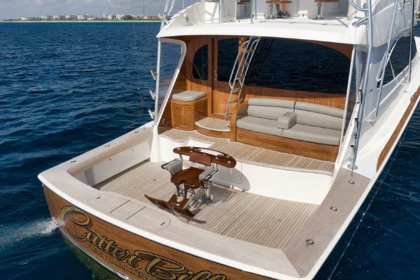 2011 Viking 70 Convertible - Photo 54