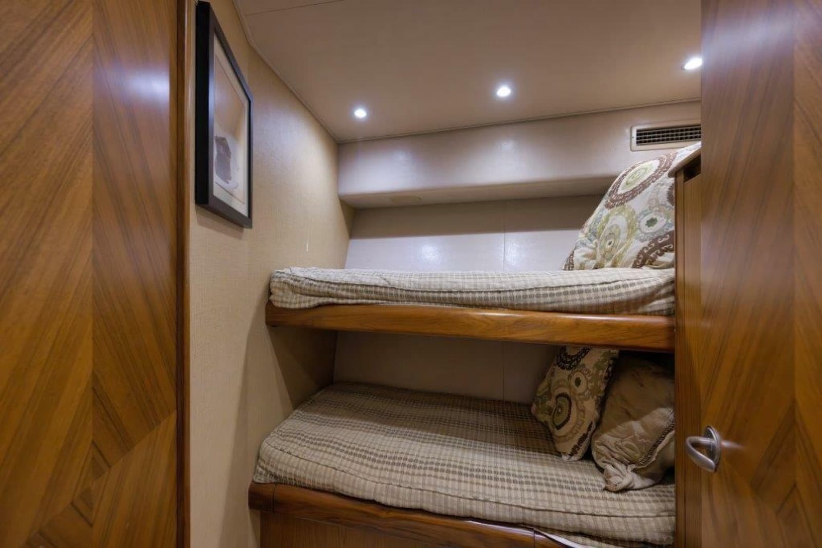 2011 Viking 70 Convertible - Photo 22
