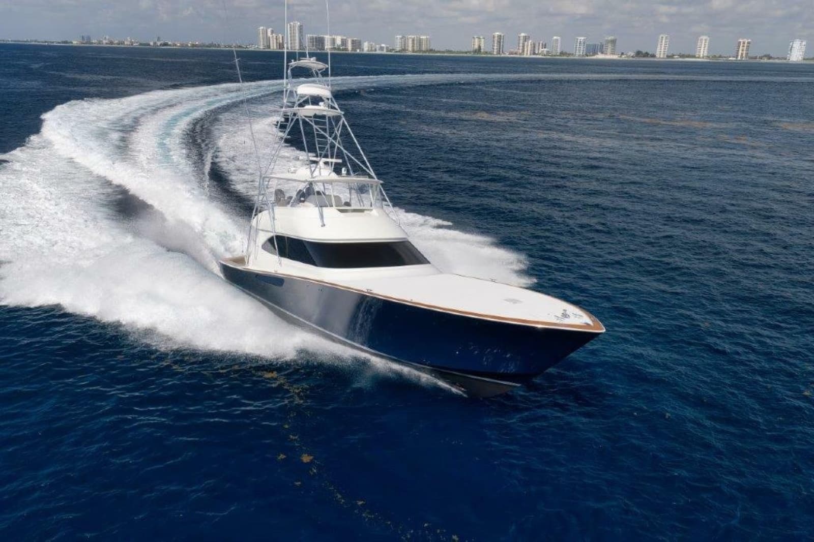2011 Viking 70 Convertible - Photo 67