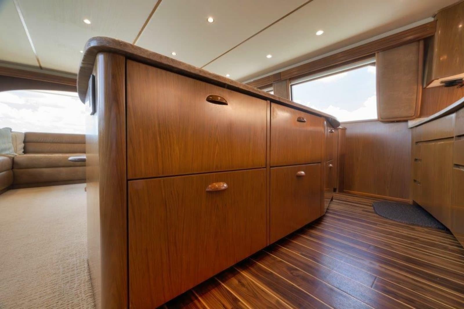 2011 Viking 70 Convertible - Photo 7