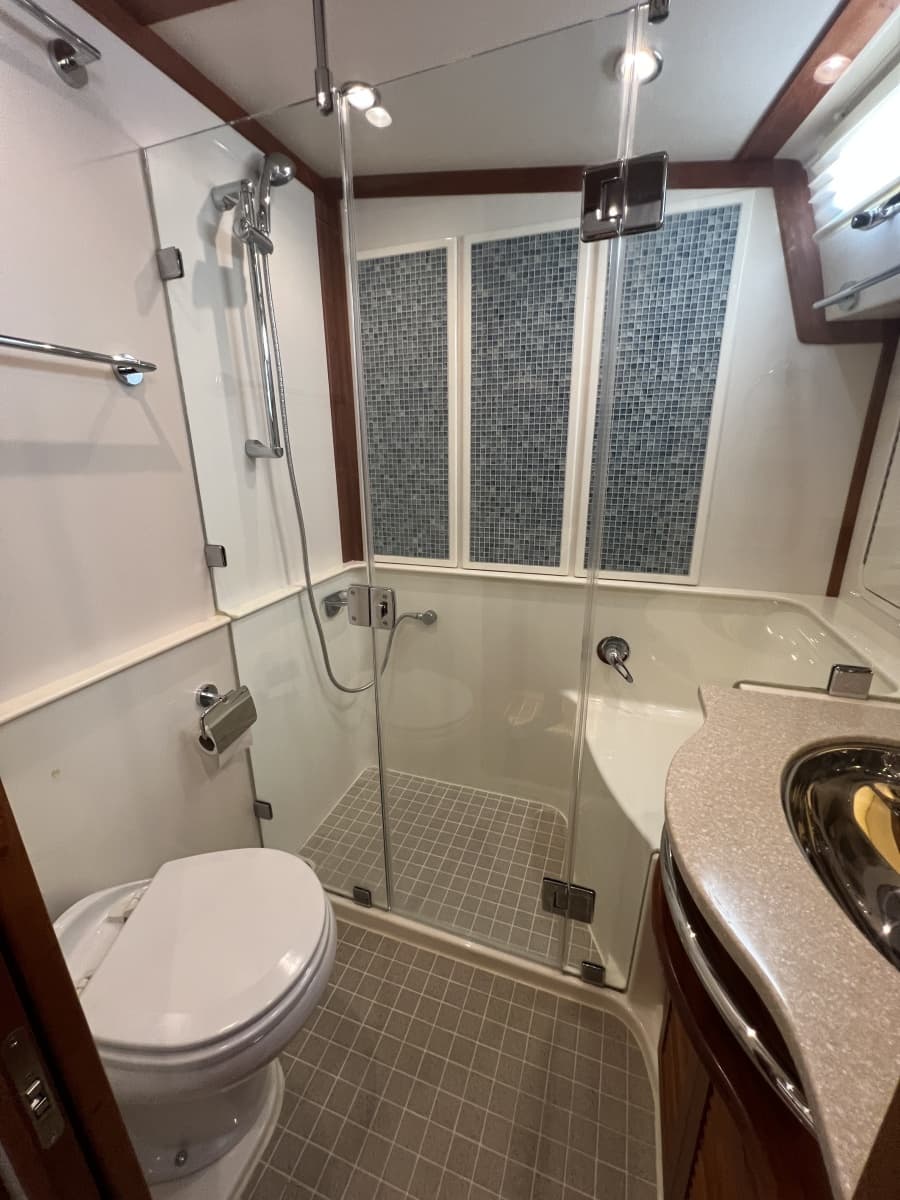 2016 Sabre 48 Salon Express - Photo 33