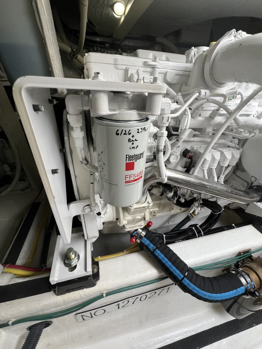 2016 Sabre 48 Salon Express - Photo 48