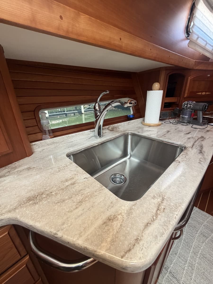 2016 Sabre 48 Salon Express - Photo 29