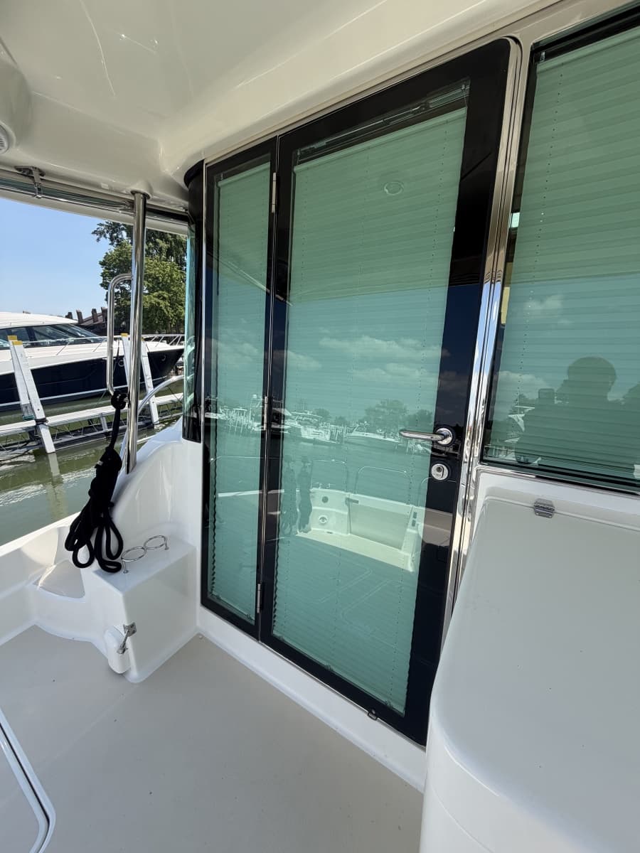 2016 Sabre 48 Salon Express - Photo 14