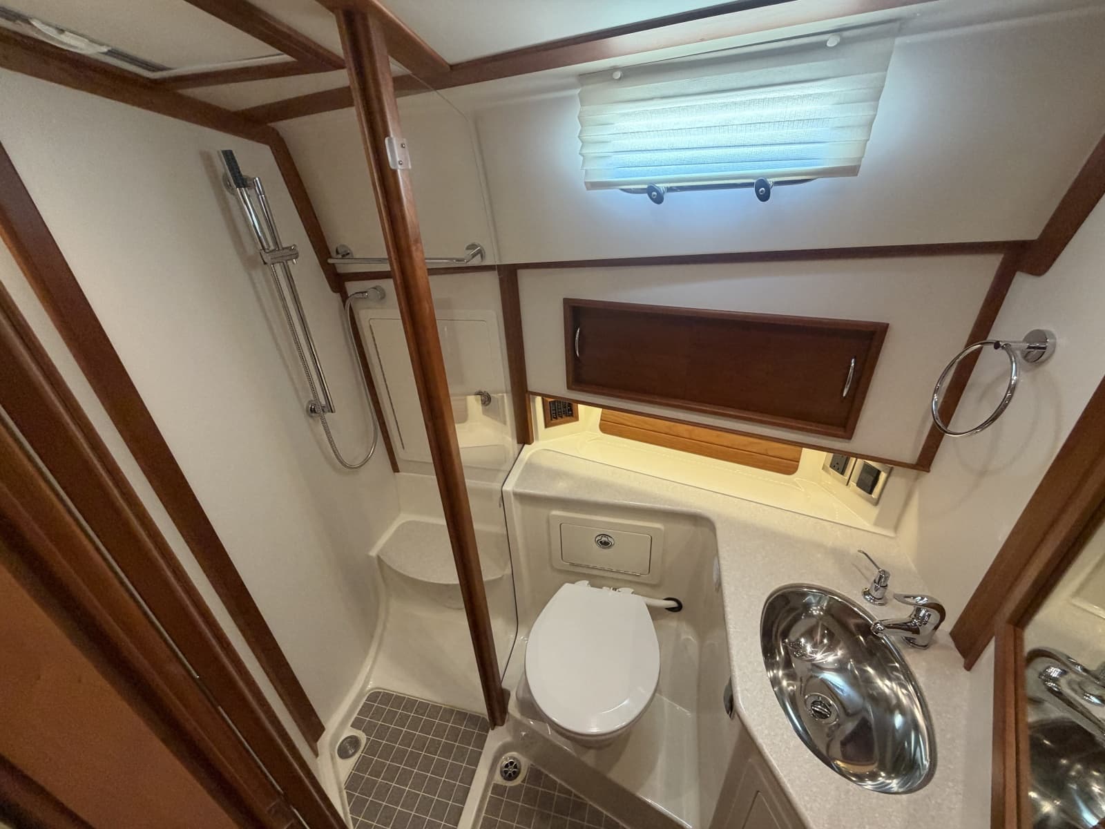 2016 Sabre 48 Salon Express - Photo 37