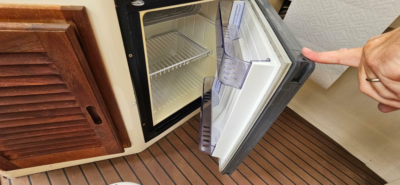 2001 Rosborough RF-246 Custom Wheelhouse - Photo 32