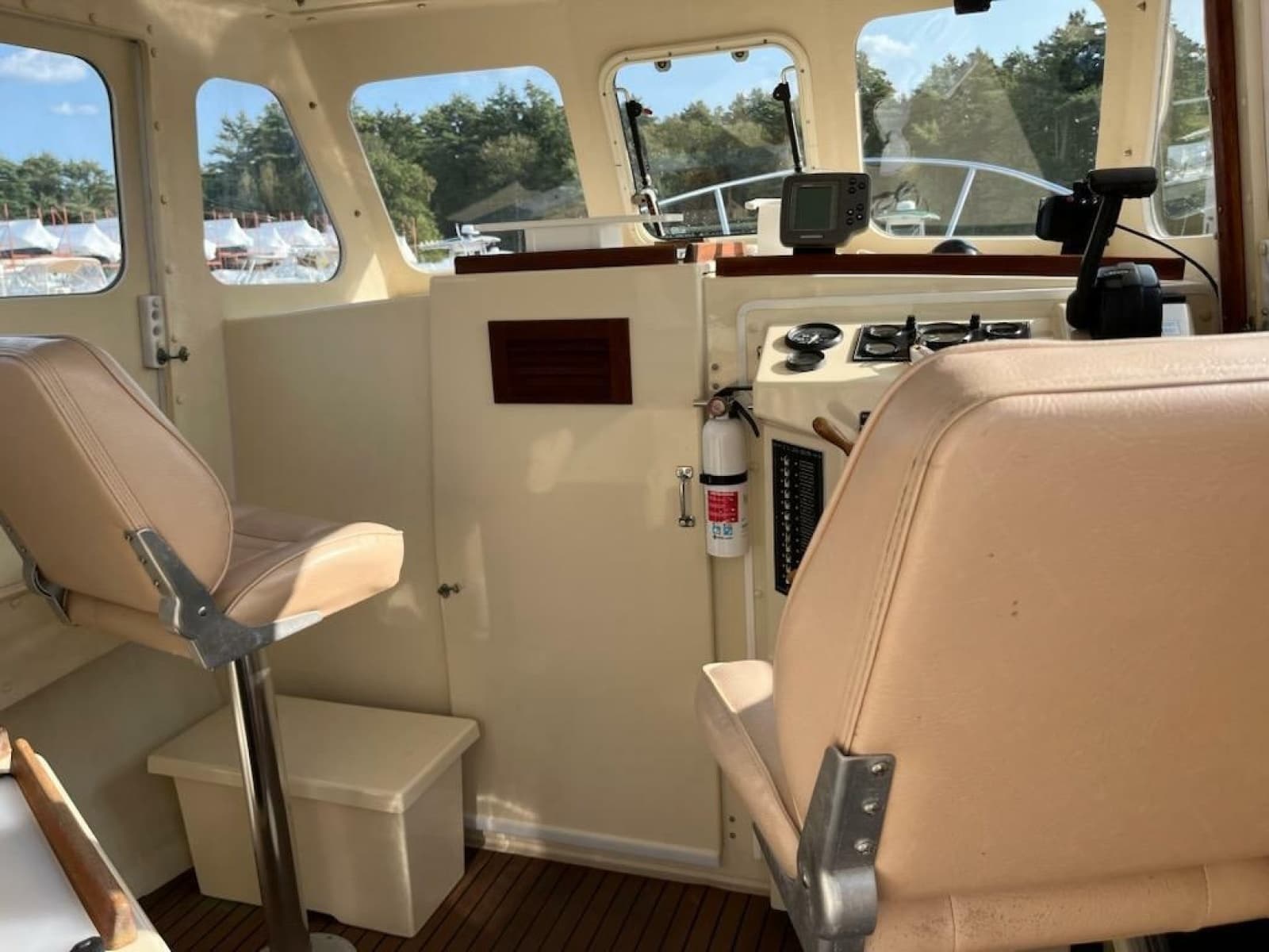 2001 Rosborough RF-246 Custom Wheelhouse - Photo 18