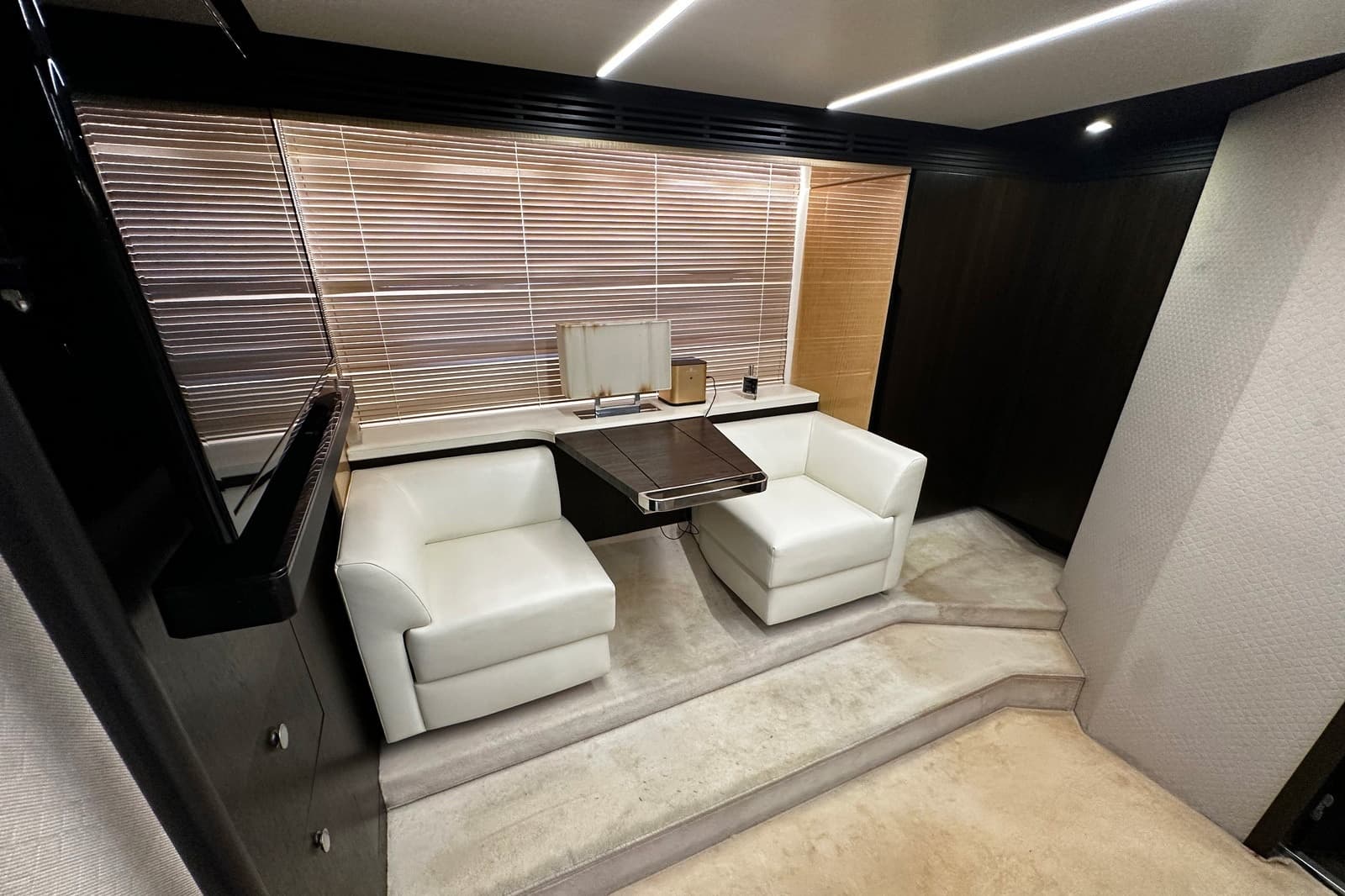 2018 Azimut Flybridge - Photo 27