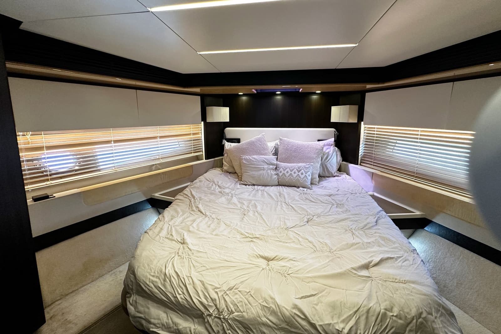 2018 Azimut Flybridge - Photo 32