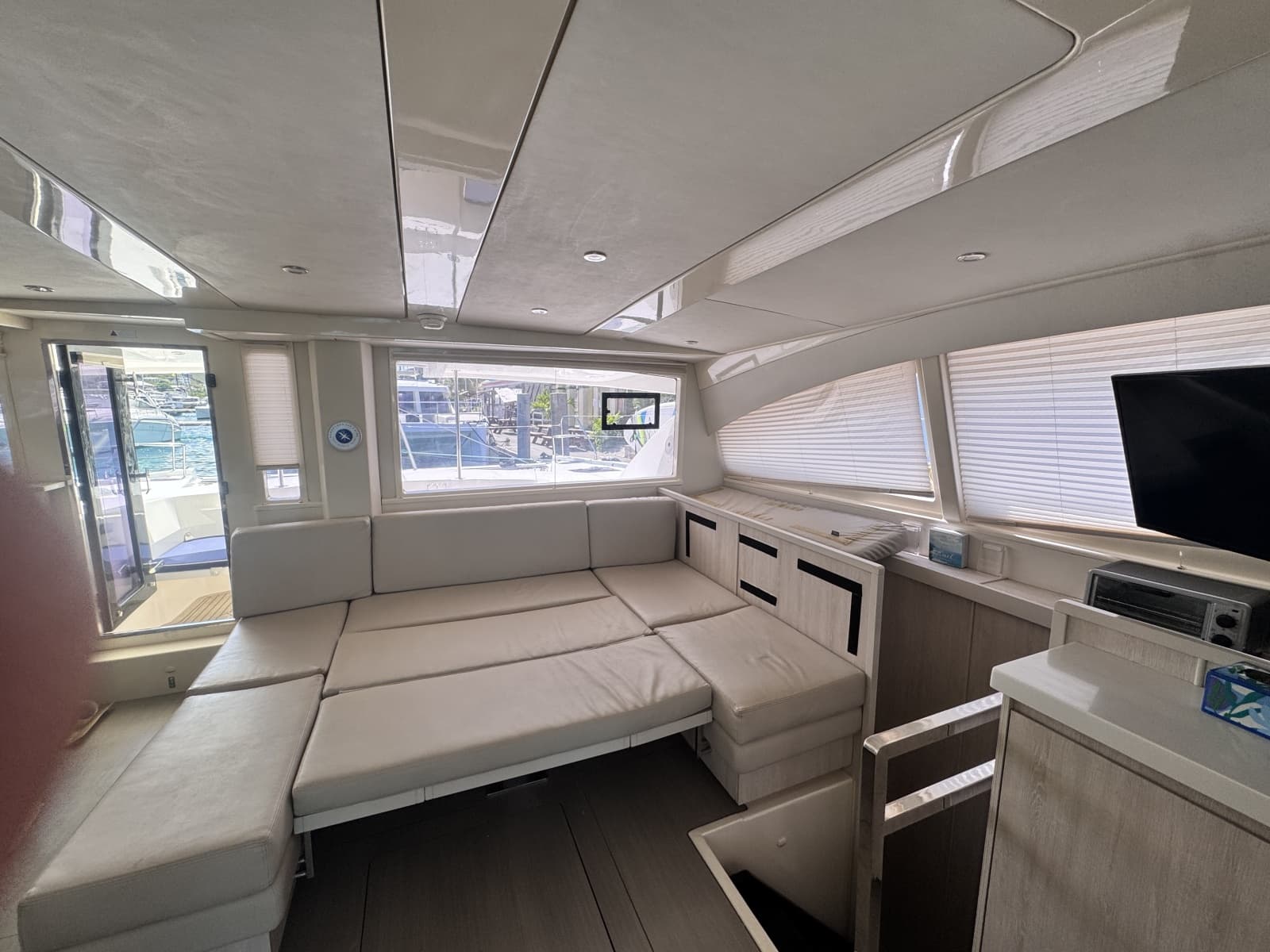 2016 Leopard 48 - Photo 24