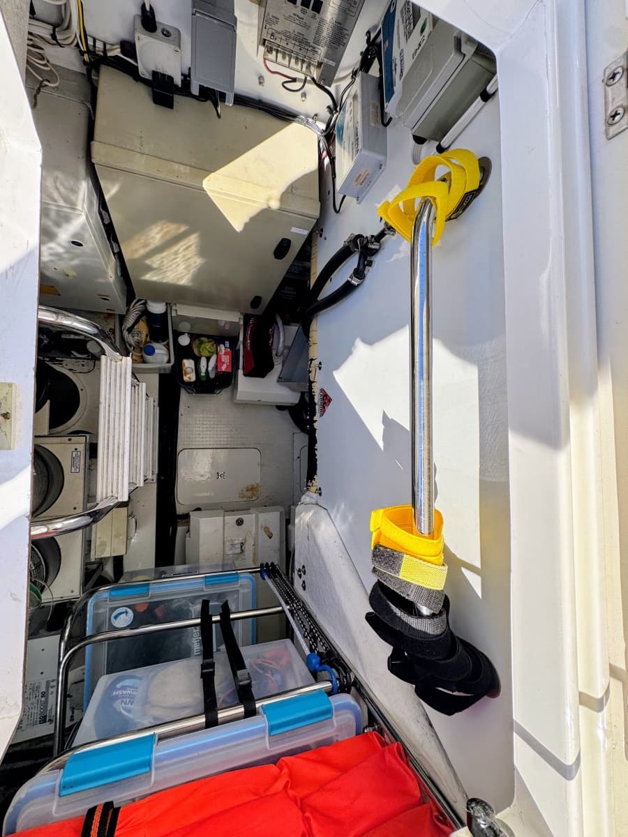 2004 Viking Princess V58 - Photo 68