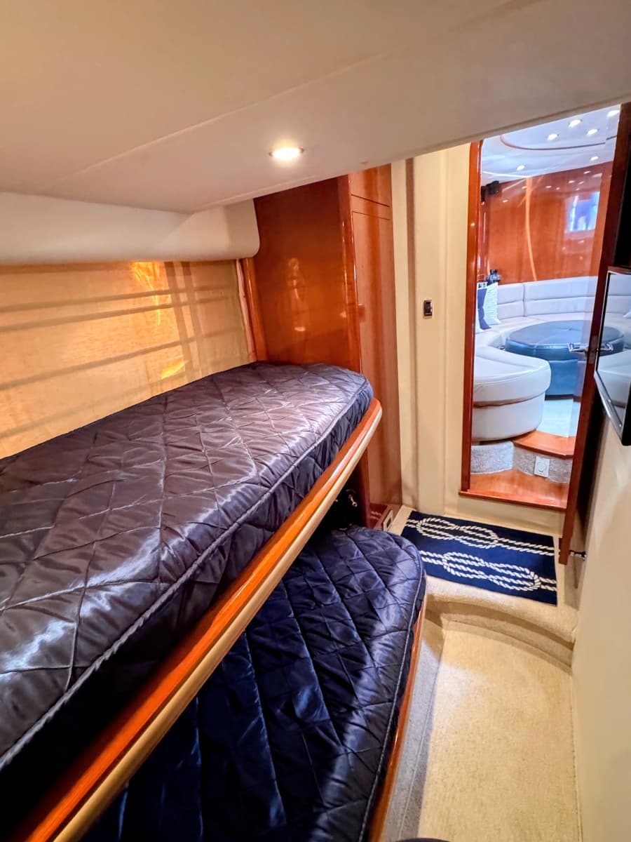 2004 Viking Princess V58 - Photo 42