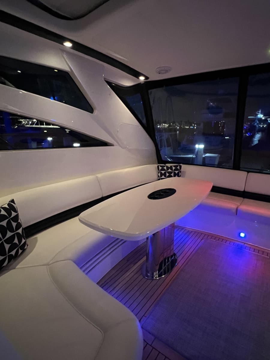 2004 Viking Princess V58 - Photo 17